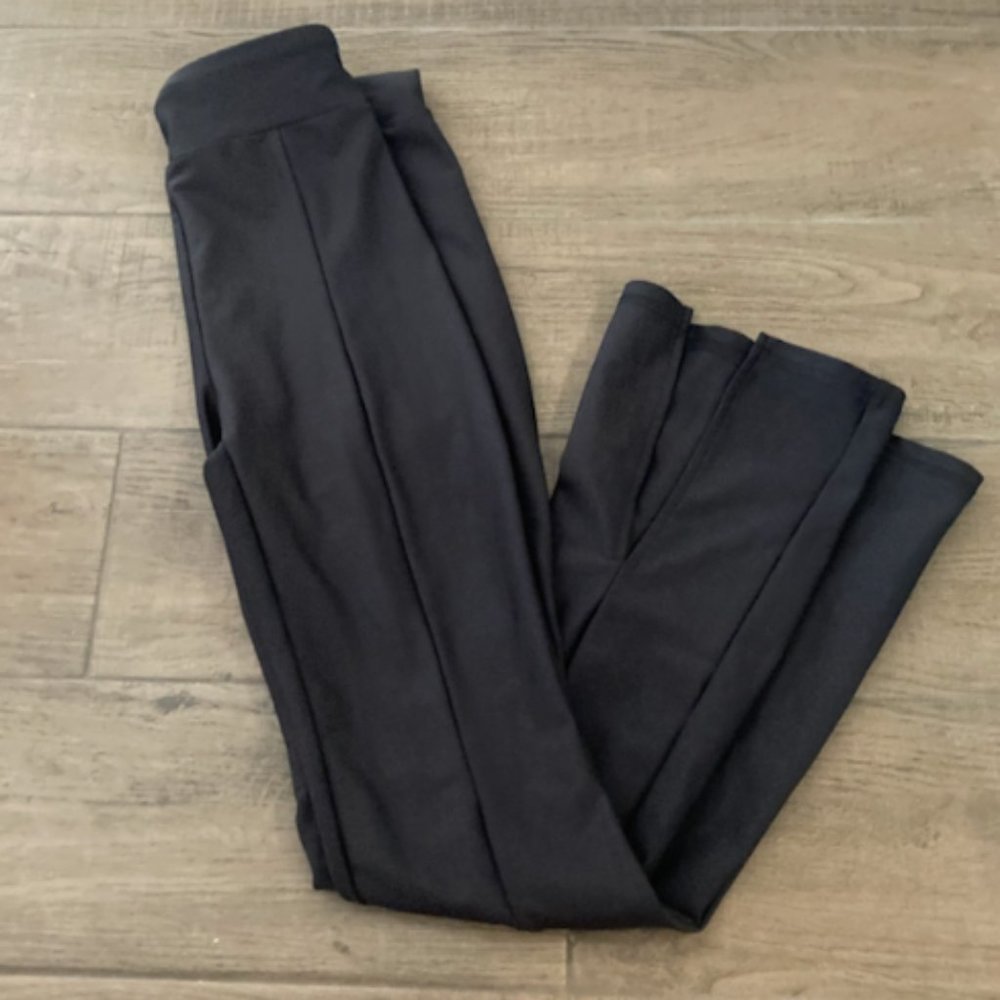 Girls Old Navy Flare Cut Leggings